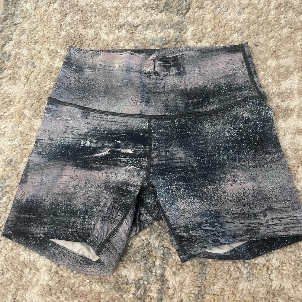 Wunder Under High Rise Shorts
